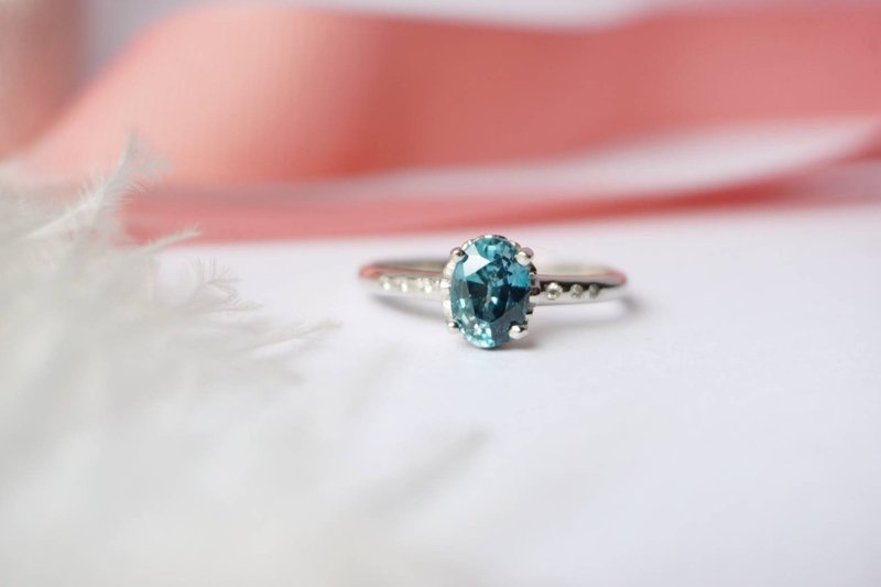 Natural Blue Zircon Silver 925 ring, Promise ring, birth stone, gift for her - 戒指 - 纯银 蓝色