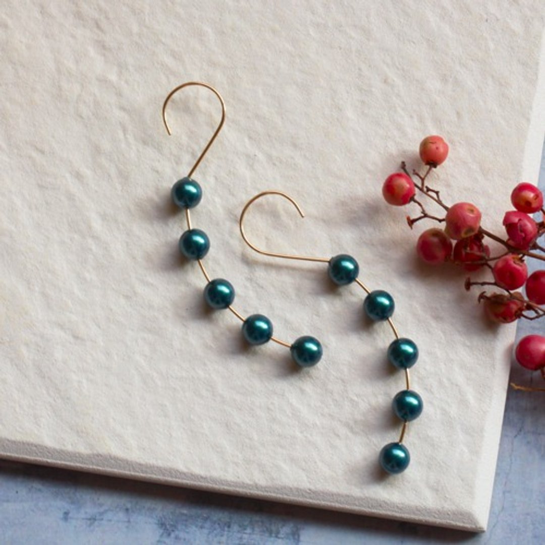 14kgf Swarovski Tahitian Green Pearl Prima Pierced Earrings - 耳环/耳夹 - 其他金属 绿色