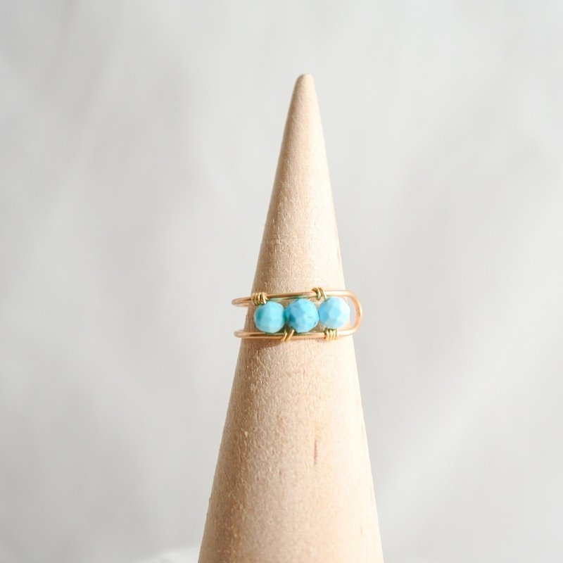 Turquoise Ear Cuff – Gold – Natural Stone - 戒指 - 其他金属 蓝色
