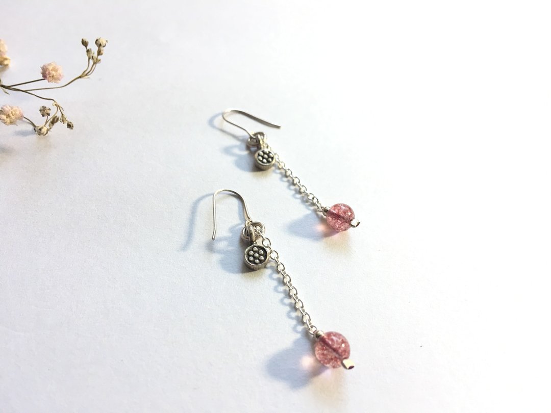 Ops Silver earrings-草莓水晶/925纯银/天然石/耳环/耳环/爱情/礼物/圣诞 - 耳环/耳夹 - 其他金属 红色
