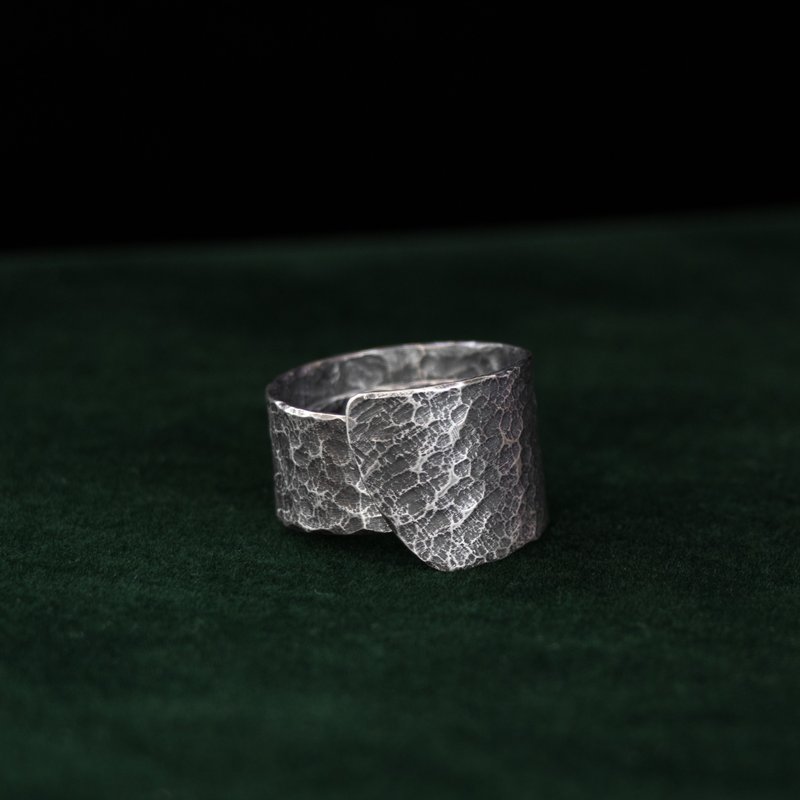 【soid Studio适品】925银 围绕戒指-斑驳款 - 戒指 - 纯银 