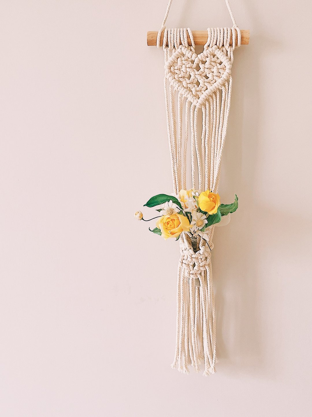 macrame 爱心珍藏-爱心壁挂.可放置花束或照片.卡片 - 摆饰 - 棉．麻 白色