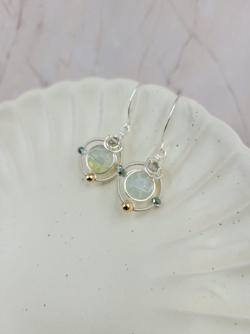 东欧风格 手工绕线 施华洛水晶 耳环 - 耳环/耳夹 - 水晶 