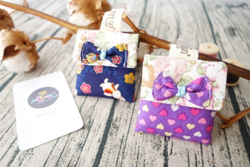 蝴蝶结啾是好可爱平安符袋、平安符夹、护身符/明-unicorn - 围嘴/口水巾 - 棉．麻 紫色