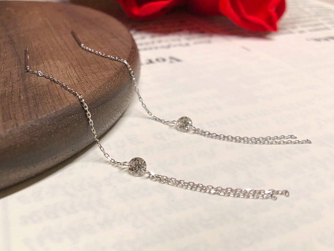 【Jewelry Ya 茱丽叶】日本18K 流苏 小钻耳环 - 耳环/耳夹 - 贵金属 