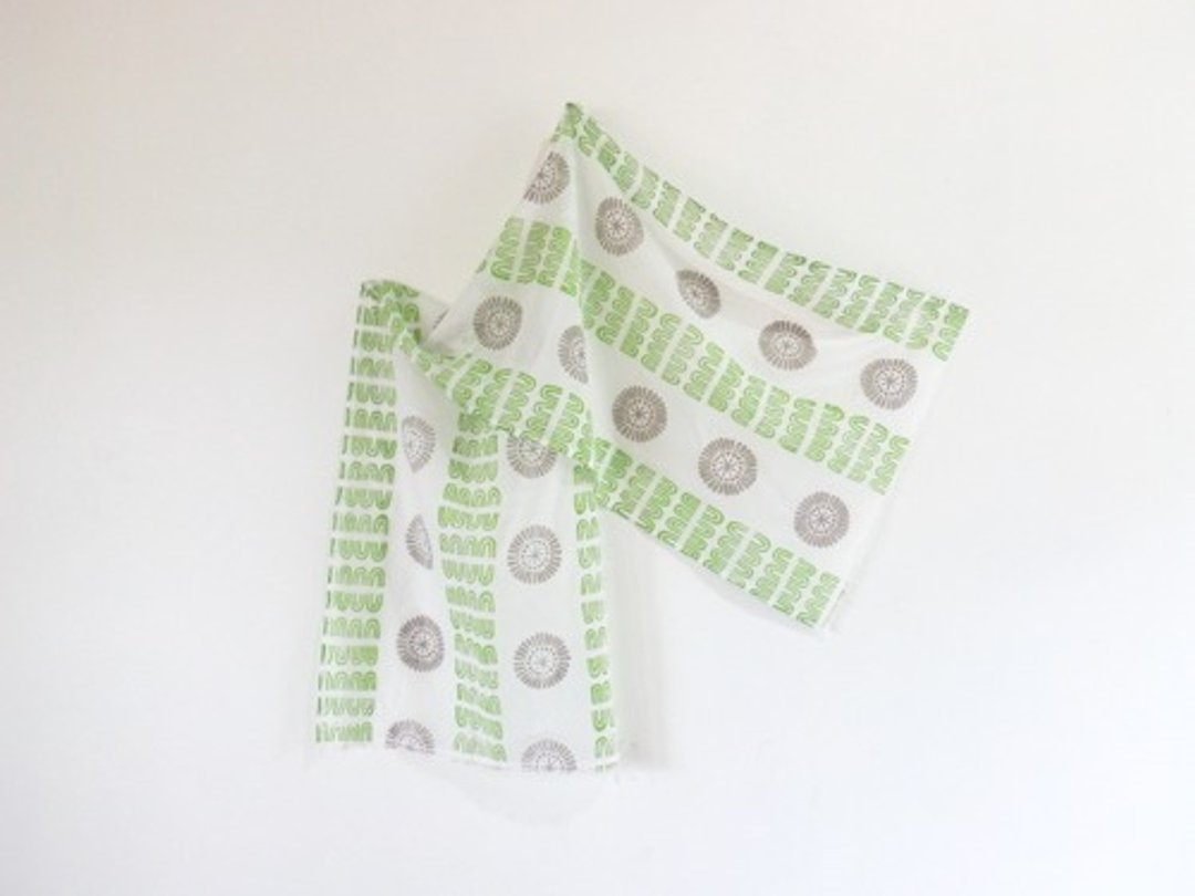 Woodblock print / soft cotton shawl No.2 - 丝巾 - 棉．麻 白色