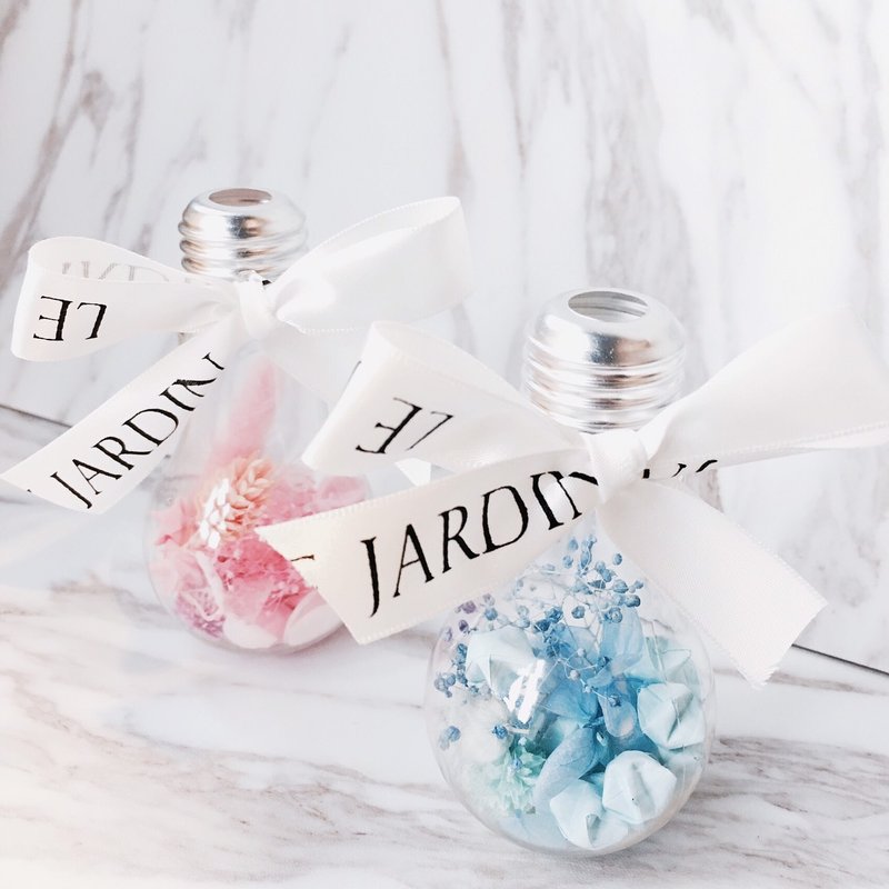 “ Le Jardin ”干燥花手折纸星星幸运灯泡 摆件  / 情人节 生日礼物 - 植栽/盆栽 - 植物．花 