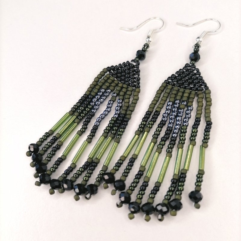 Long beaded earrings, Beaded earrings, Dangle beaded earrings, Black earrings - 耳环/耳夹 - 其他材质 黑色