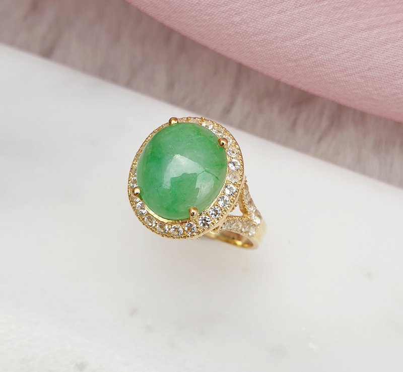 Jade ring, Burmese jade ring, Natural color, decorated with White topaz, 925 Silver, gold plated - 戒指 - 玉石 绿色