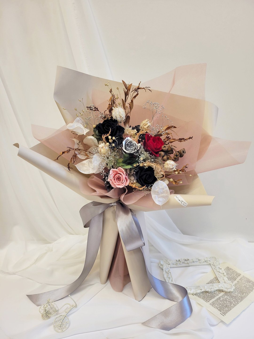 典雅奶茶粉玫瑰花束 不凋花 永生花 干燥花 情人节花束 求婚花束 - 干燥花/捧花 - 植物．花 粉红色