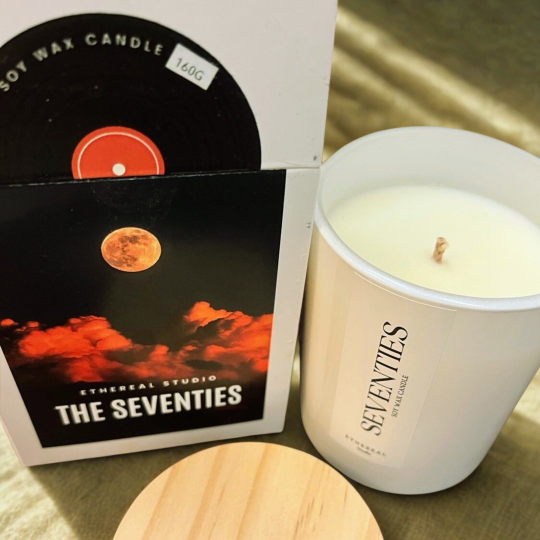 THE SEVENTIES - Soy Wax Candle 160g - 蜡烛/烛台 - 蜡 白色