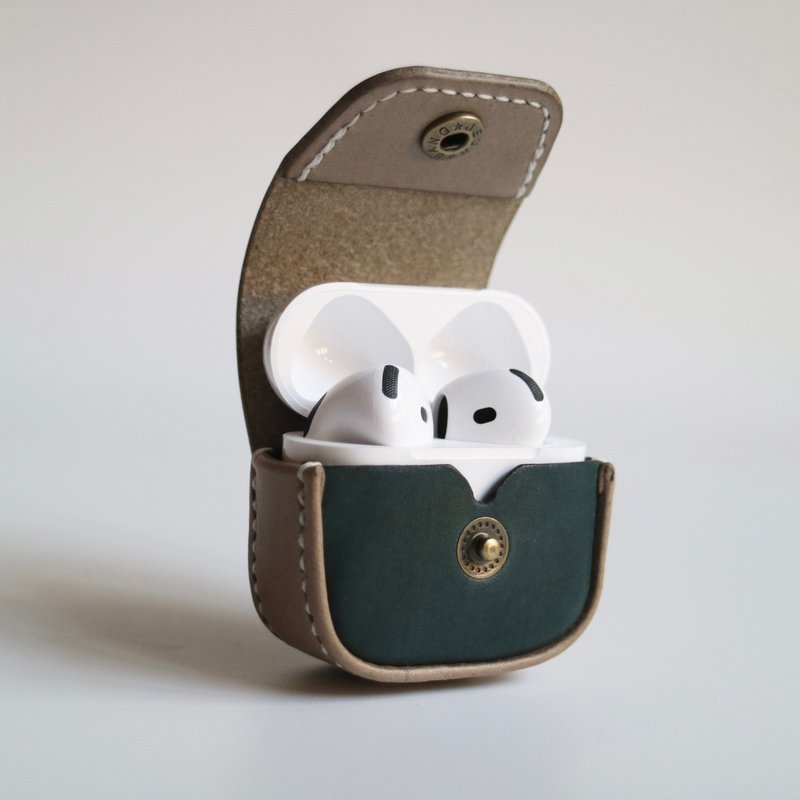 AirPods 4 皮革保护套 保护壳 收纳皮套 ----砂岩纳户 - 耳机收纳 - 真皮 卡其色