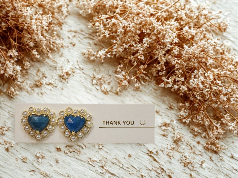 心之遥想 · 蓝磷灰 · 晶石淡水珠耳环 - 耳环/耳夹 - 水晶 紫色