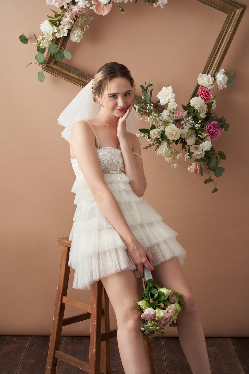 Mignon 高腰荷叶小洋装 - 晚装/礼服 - 其他材质 白色