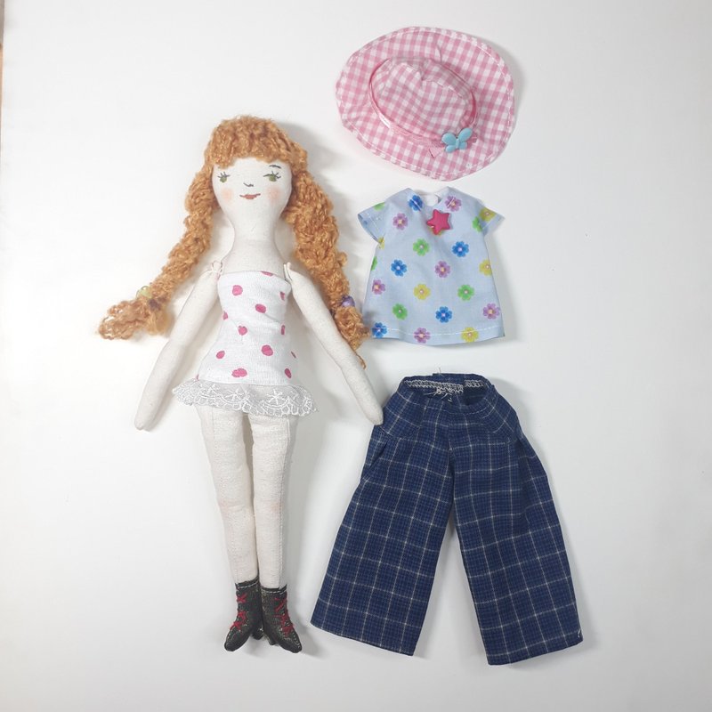 装扮娃娃和衣服娃娃作为礼物 - 玩具/玩偶 - 棉．麻 