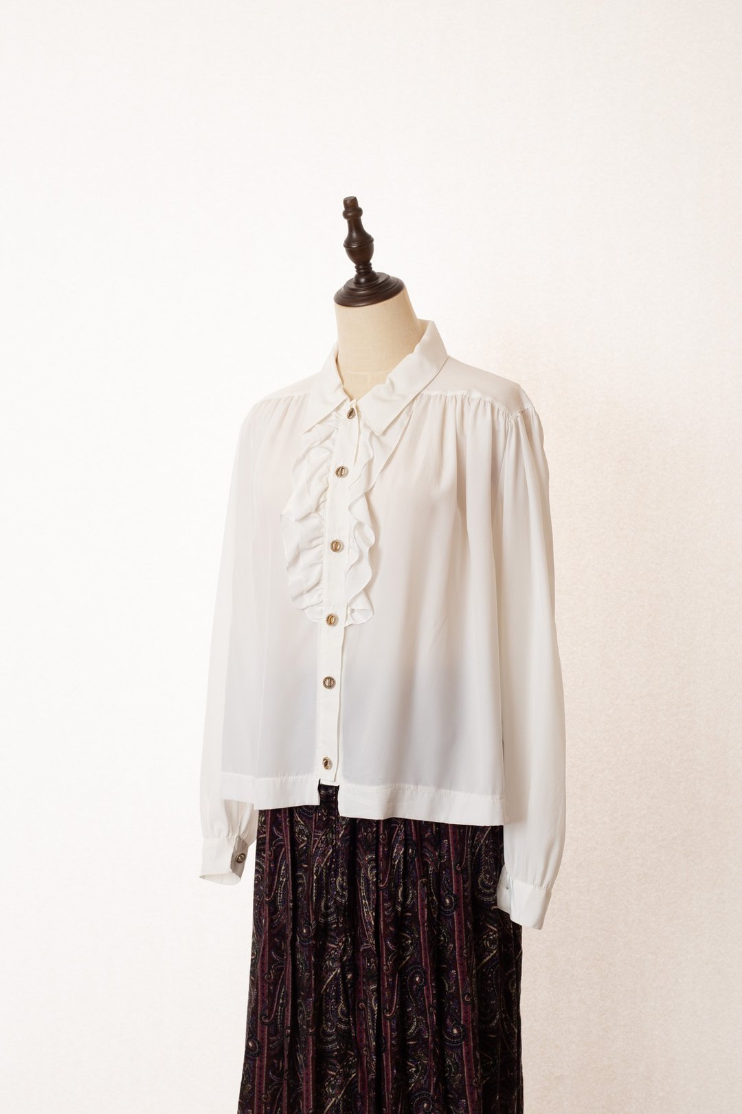 纯白仕女荷叶边衬衫 Lady Shirt【初恋贩卖所】A964 - 女装衬衫 - 聚酯纤维 