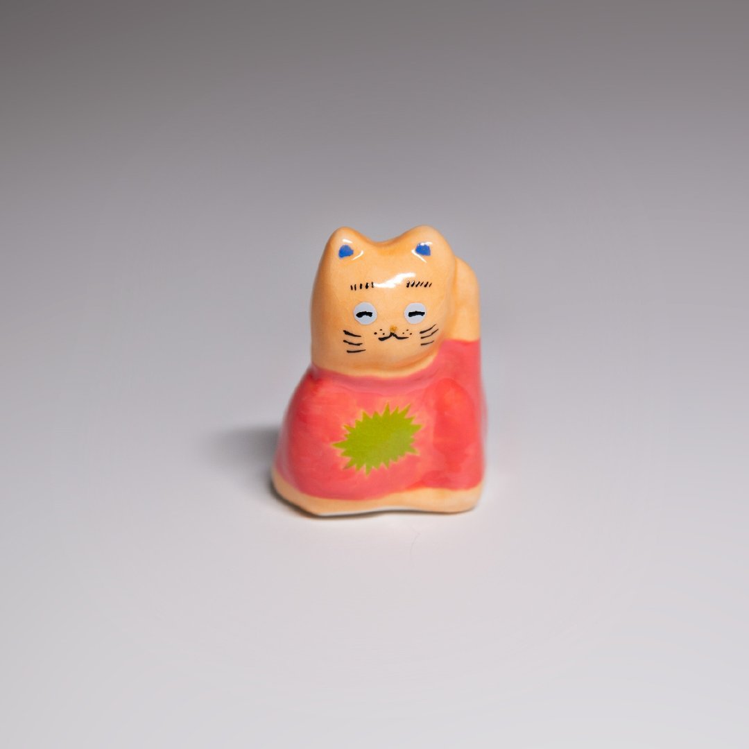 街头开运招财猫-T恤猫-粉T绿惊爆价 - 摆饰 - 陶 白色
