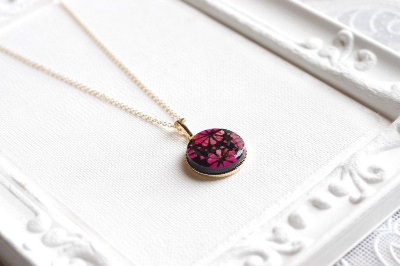 树脂艺术 圆形坠饰・梦幻之花 - 项链 - 树脂 粉红色