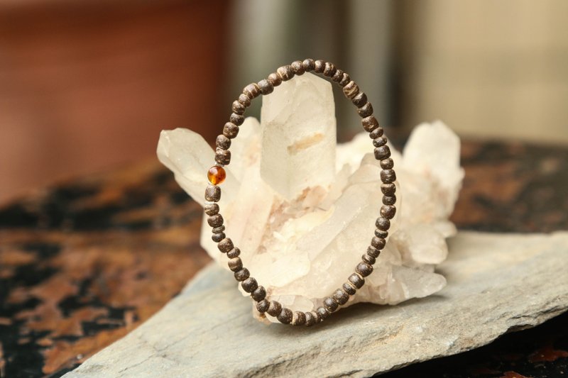 【手环系列】3.5mm+ 椰壳片 缀缅甸琥珀 & 纯银珠 (欢迎定制) - 手链/手环 - 宝石 多色