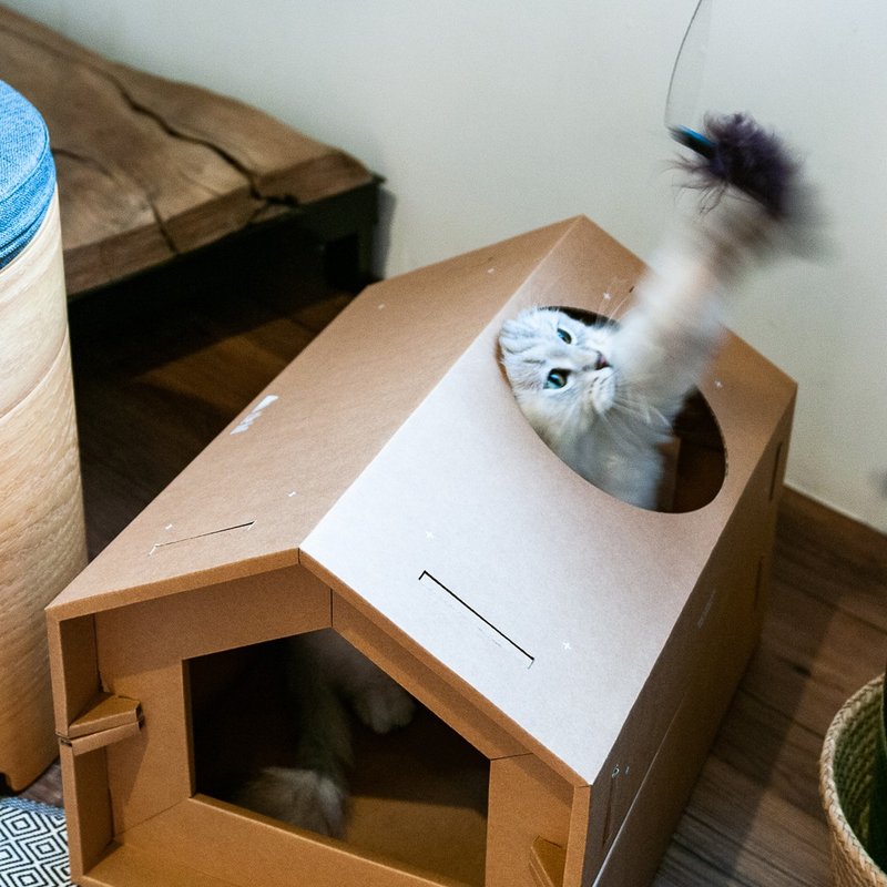 CARTON好厝 五角瓦楞纸猫屋 (含专用猫抓板) - 玩具 - 纸 卡其色