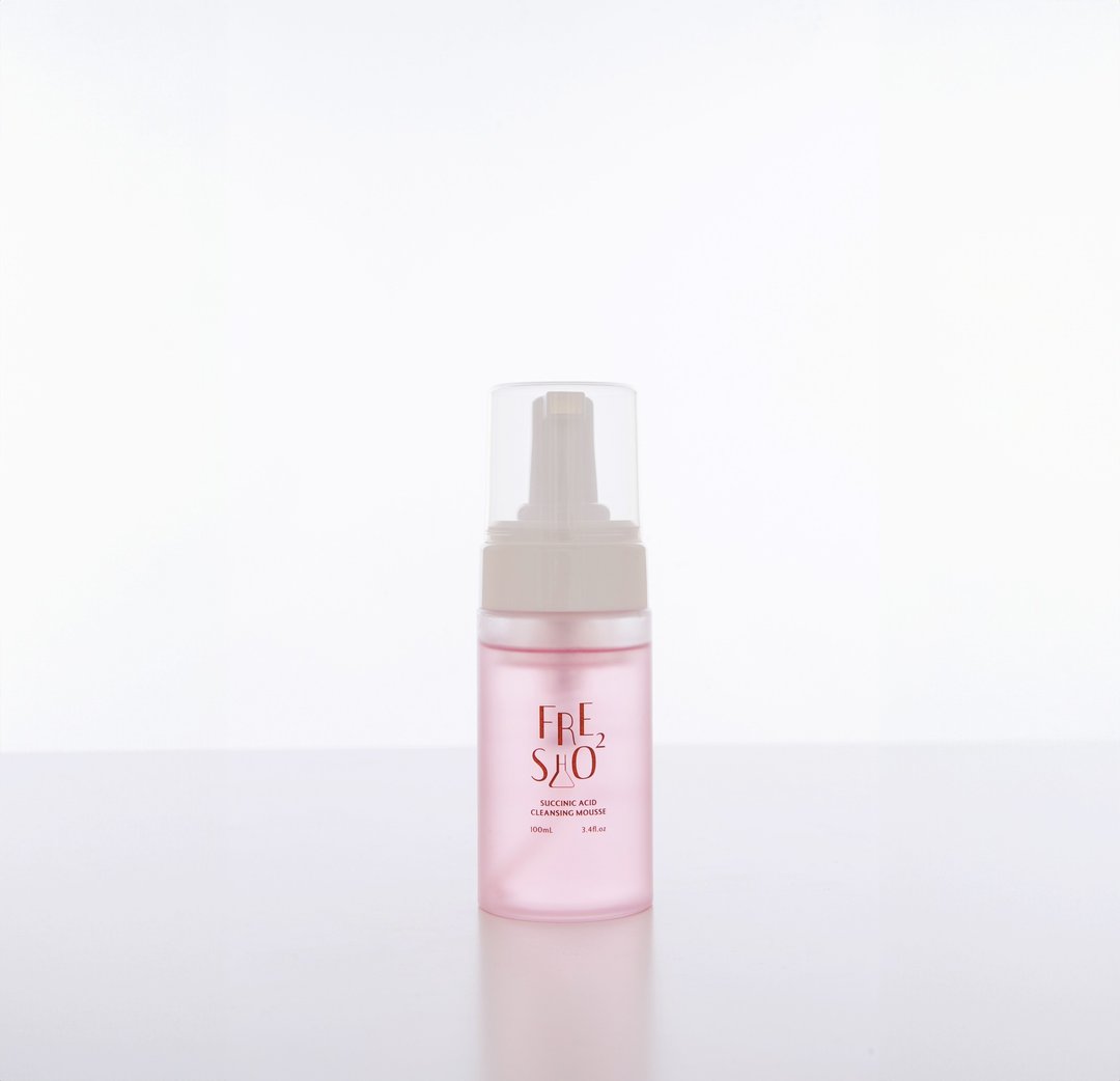 FreshO2 琥珀酸洁净慕斯  100ml 保湿 洗后不干涩 - 脸部清洁/卸妆用品 - 塑料 粉红色