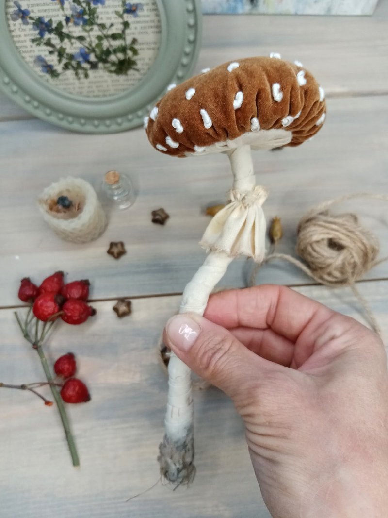 Fly agaric mushroom from textiles - 玩偶/公仔 - 其他材质 