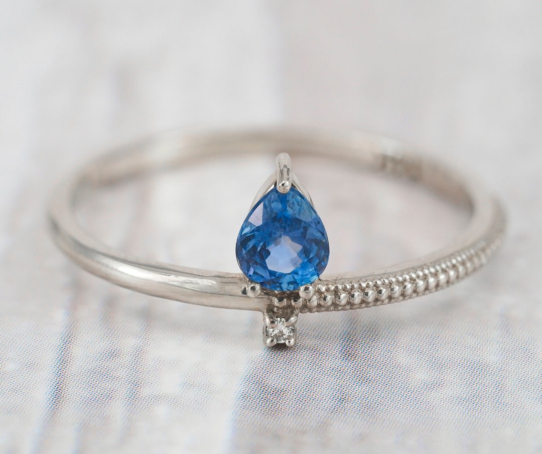 14k Gold ring with sapphire and diamond - 戒指 - 贵金属 金色