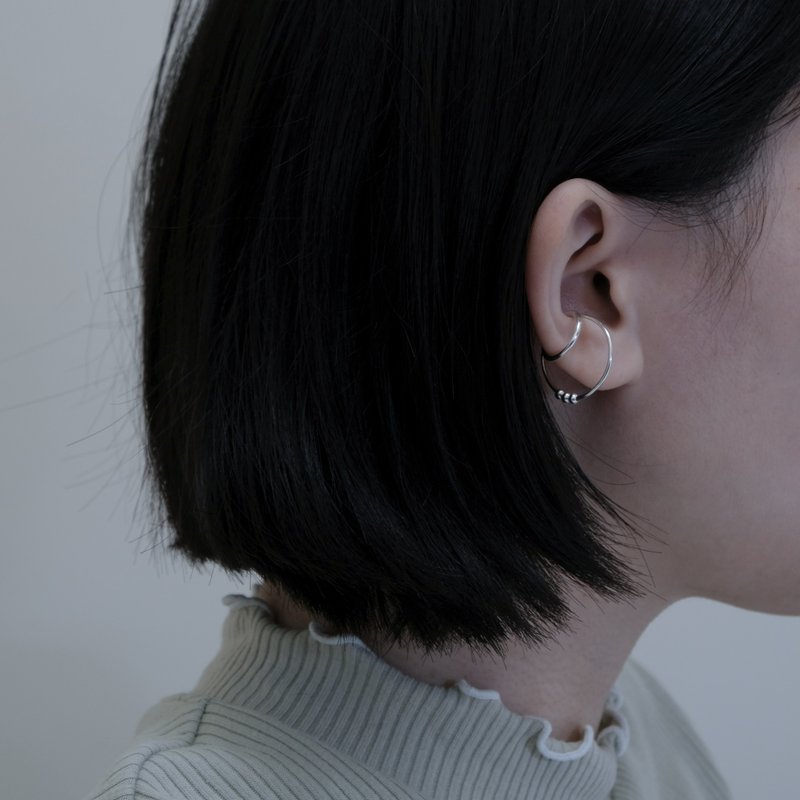 925纯银滚滚耳扣 | 滚滚耳骨夹 - 耳环/耳夹 - 纯银 银色