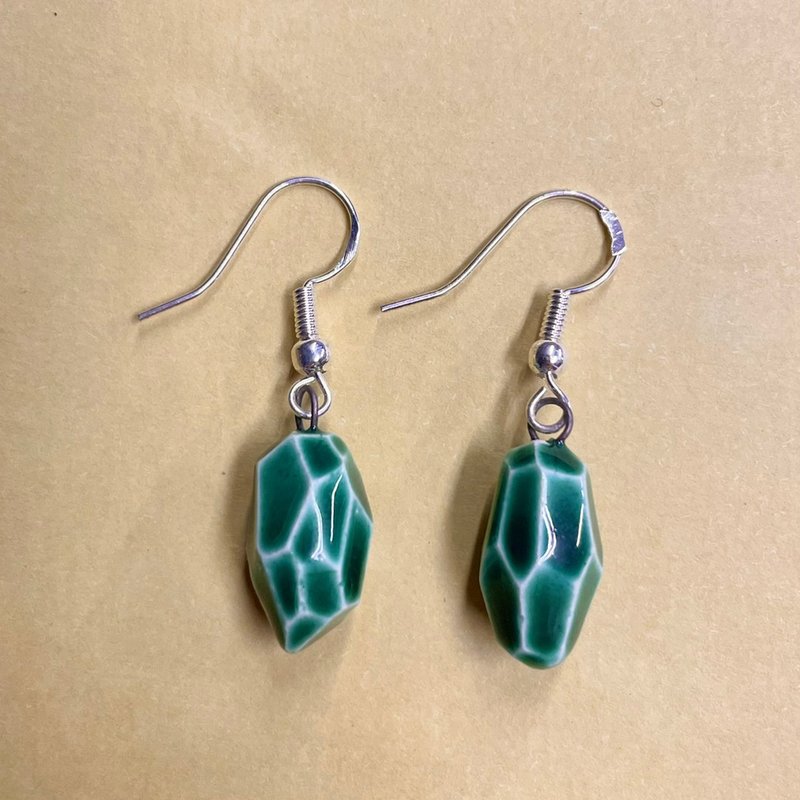 陶瓷耳环 - 耳环/耳夹 - 陶 多色