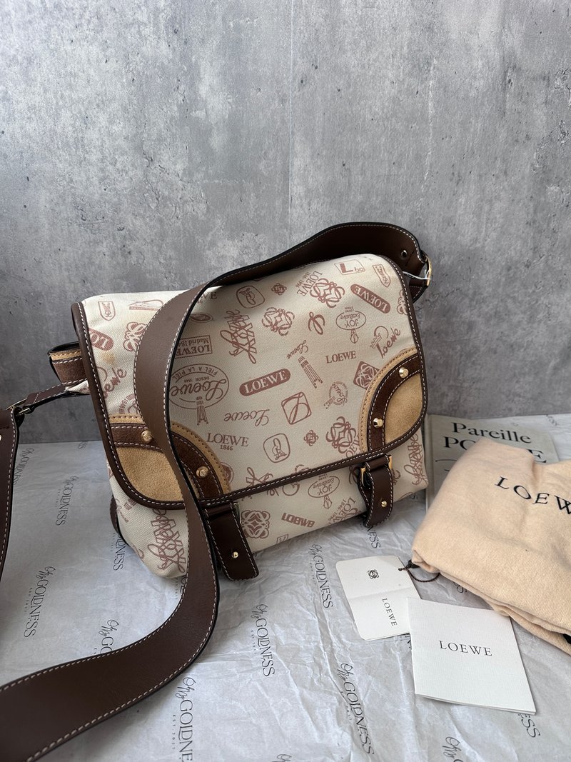 中古包 LOEWE 罗意威 160周年纪念款饼干斜背包 - 手提包/手提袋 - 真皮 卡其色