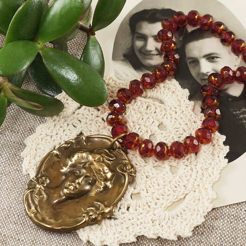 Ruby Red Czech Glass Necklace Cherry Red Brass Cameo Beaded Necklace Jewelry - 项链 - 玻璃 红色