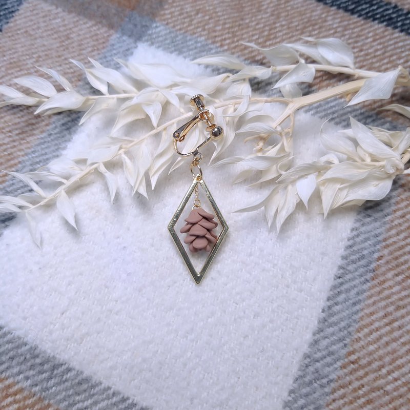 【松果日】A款　　　　　　　垂坠耳环　球果　秋日 - 耳环/耳夹 - 粘土 咖啡色