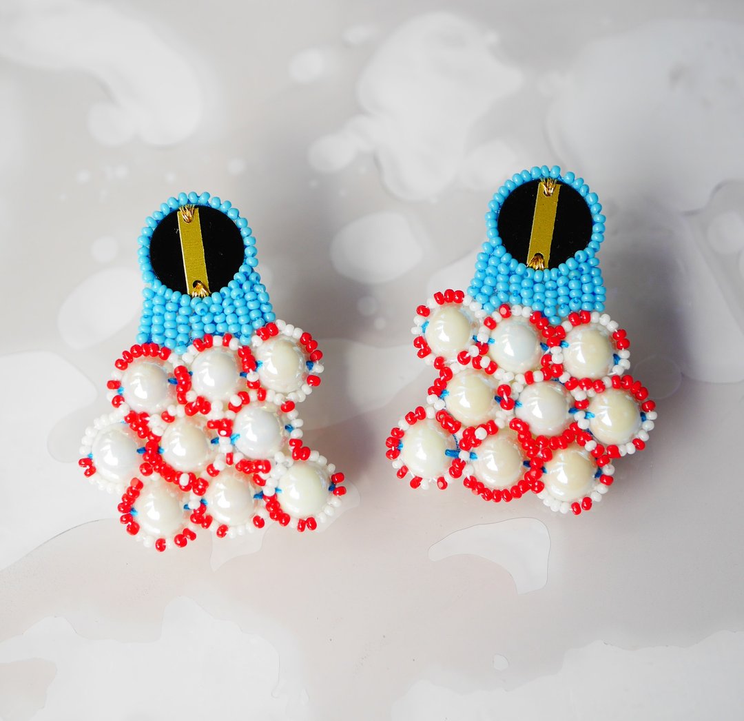 tsububu / bead embroidery / earrings / Clip-On/ embroidery / red - 耳环/耳夹 - 绣线 红色