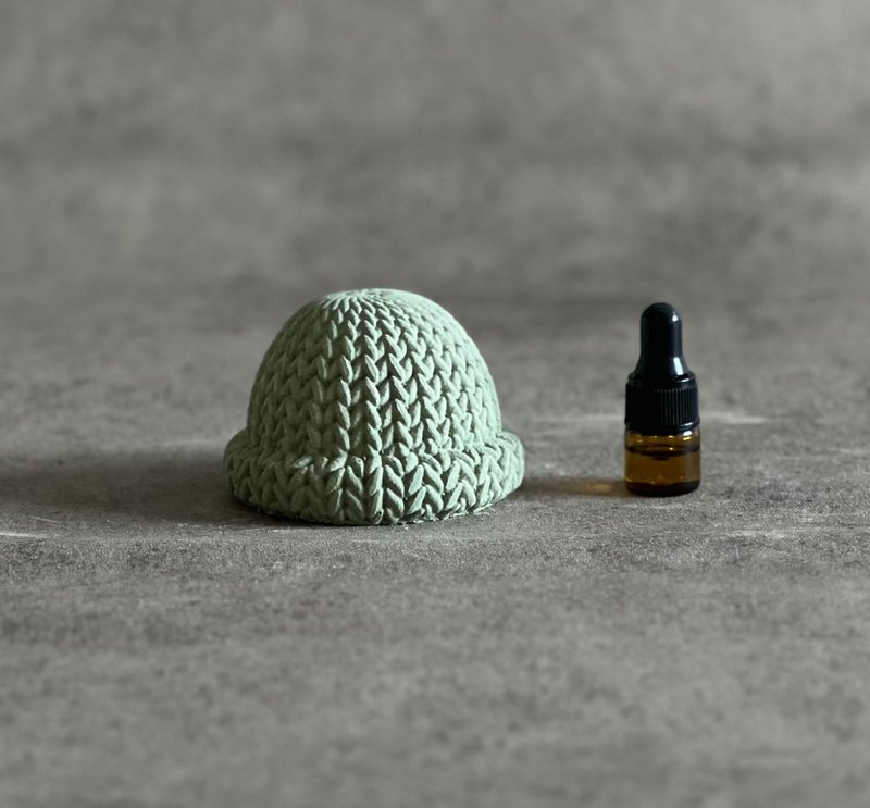 绿色潮流毛帽/扩香石/水泥/摆件/交换礼物/附赠1ml雪松精油 - 香薰/精油/线香 - 环保材料 绿色