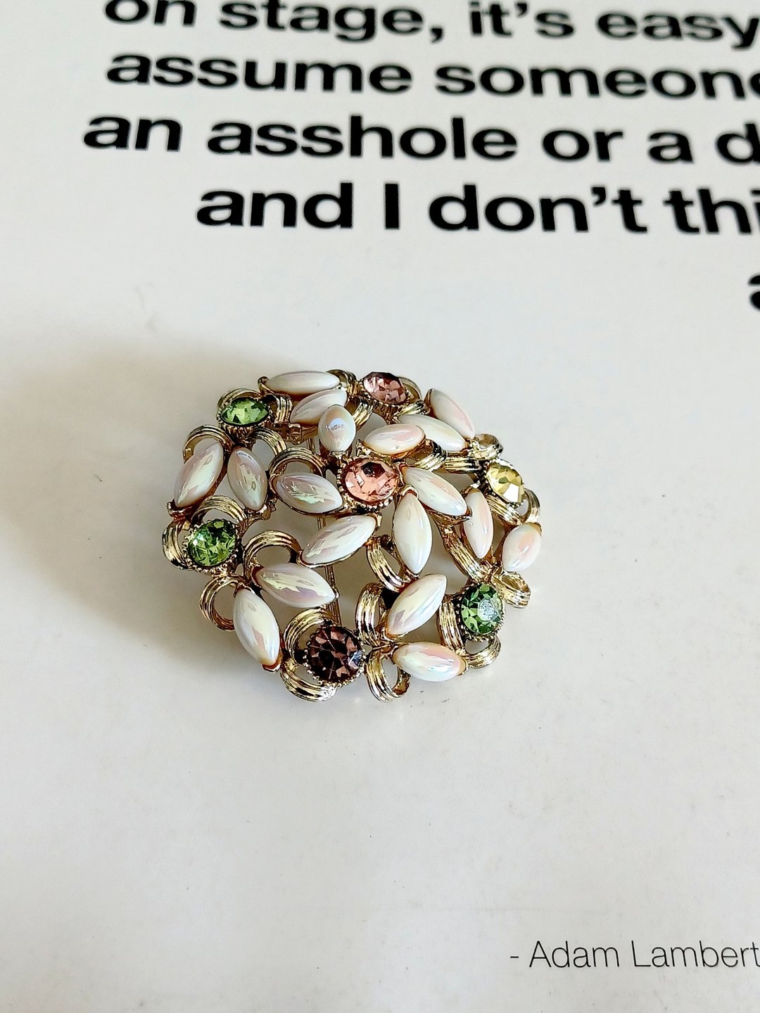 vintage jewelry  古典BSK 五彩莱茵石圆形 别针 胸针 - 胸针 - 其他金属 