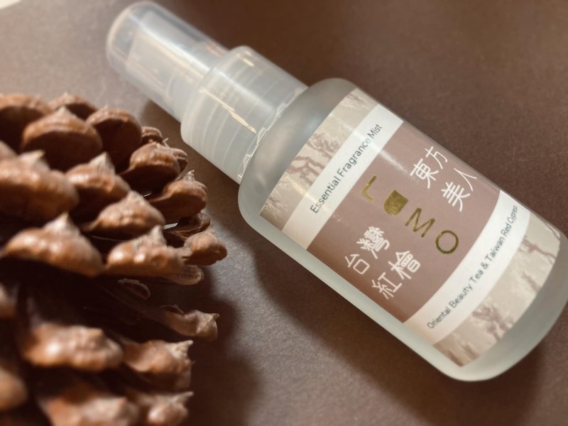东方美人茶&台湾红桧香氛精油喷雾 50ml - 香薰/精油/线香 - 玻璃 咖啡色