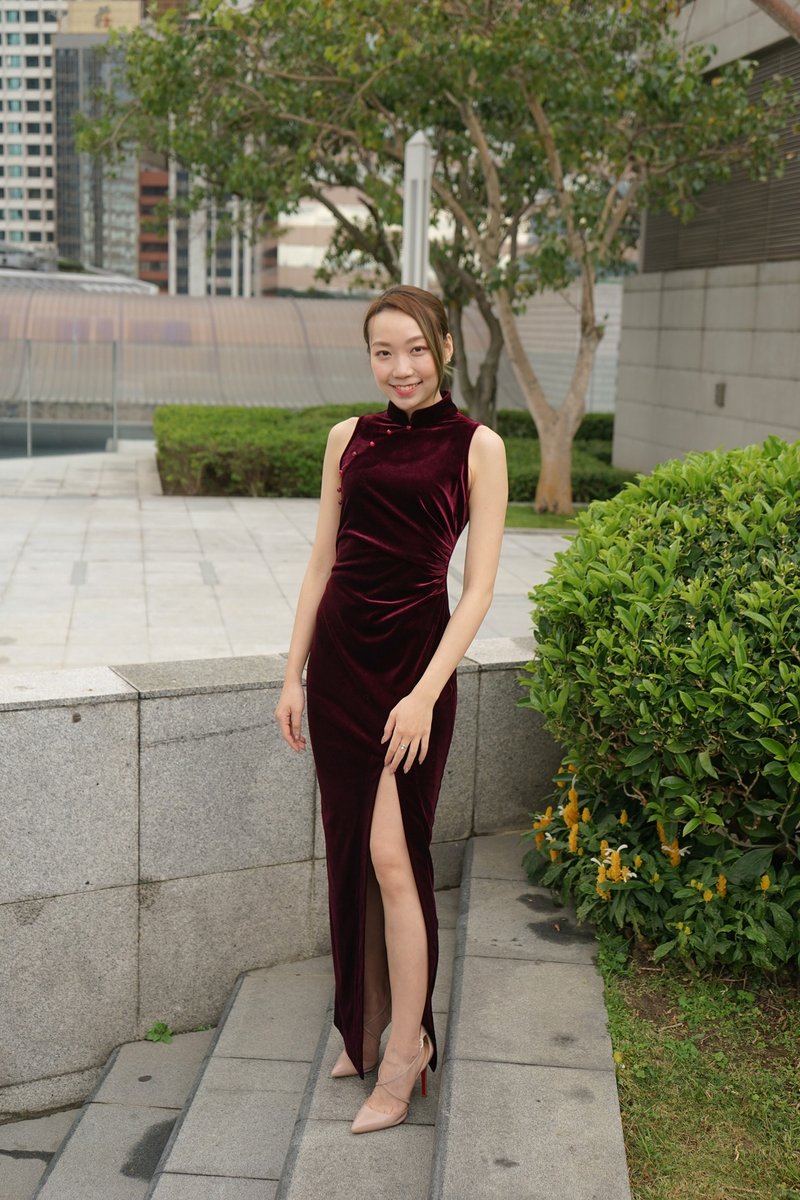 酒紅色剑兰花无袖褶皱丝绒旗袍 |晚装礼服|香港设计|古典|气质 - 旗袍 - 其他材质 红色