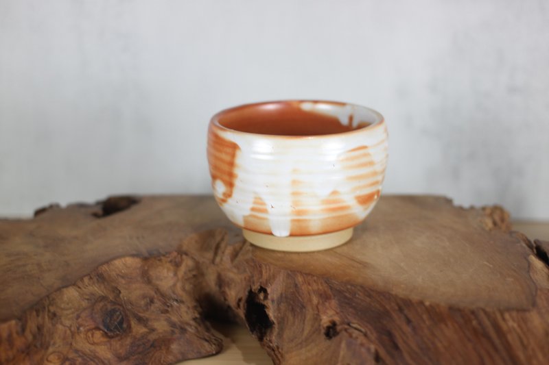 【沐春生活】140ml 志野釉 手拉坯茶杯 莺歌名家叶敏祥手作 - 其他杯子 - 瓷 