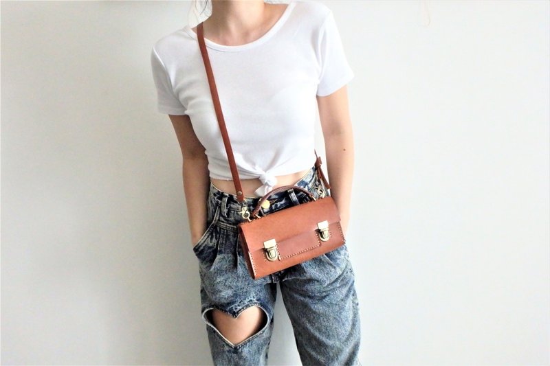 斜肩包 // 可专属刻字 // 簡約 //手机包 // 手拿包 // 单肩包 - 侧背包/斜挎包 - 真皮 