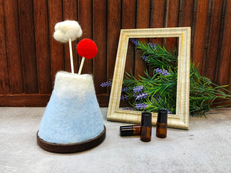 羊毛毡手工 富士山扩香摆饰 - 香薰/精油/线香 - 羊毛 咖啡色