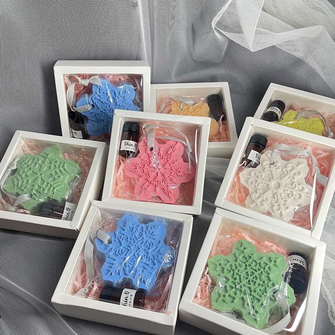 【手工制作】雪花造型扩香石礼盒/赠3ml精油 - 香薰/精油/线香 - 其他材质 