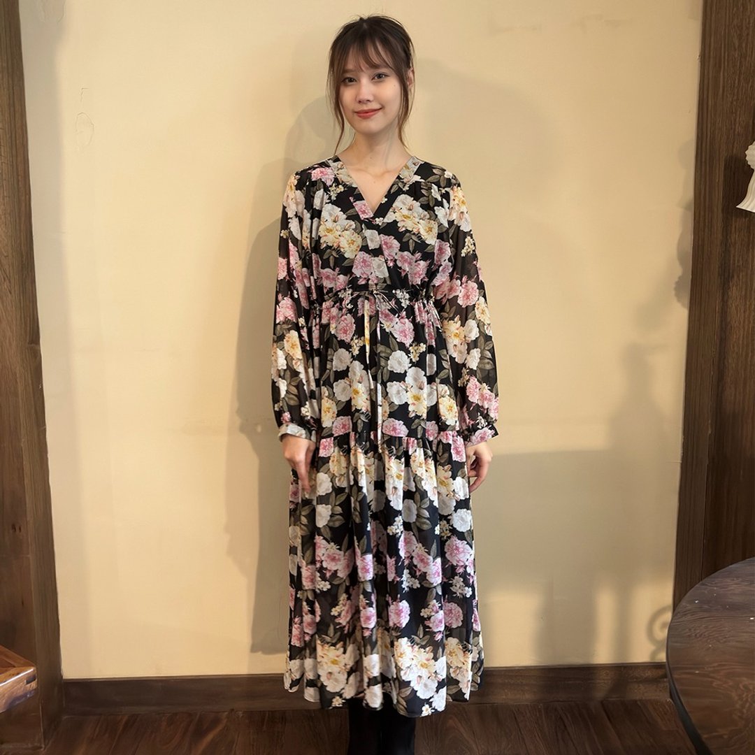 Hana Mokuba 满版印花长袖绑带收腰洋装 - 洋装/连衣裙 - 其他材质 