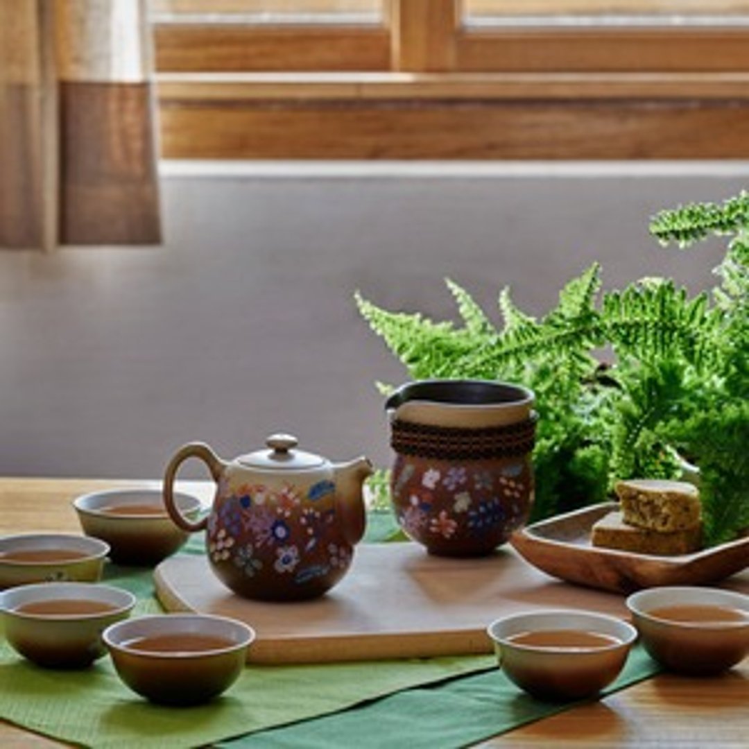 陶作坊  吴孝儒x喜憨儿 陶朴系列－品茗者满足壶礼盒组 (红黄) - 茶具/茶杯 - 其他材质 红色