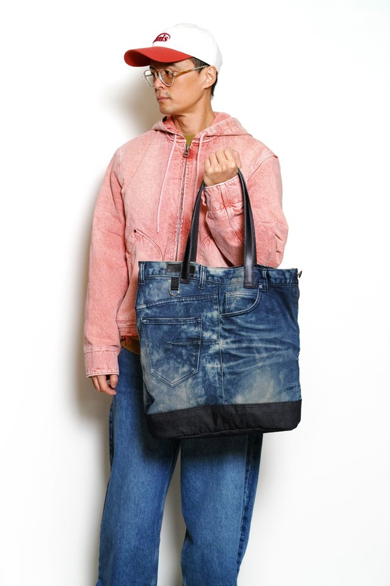 RIVER-手做真皮牛仔裤改造丹宁帆布手提/肩背/笔电包 - 手提包/手提袋 - 棉．麻 蓝色