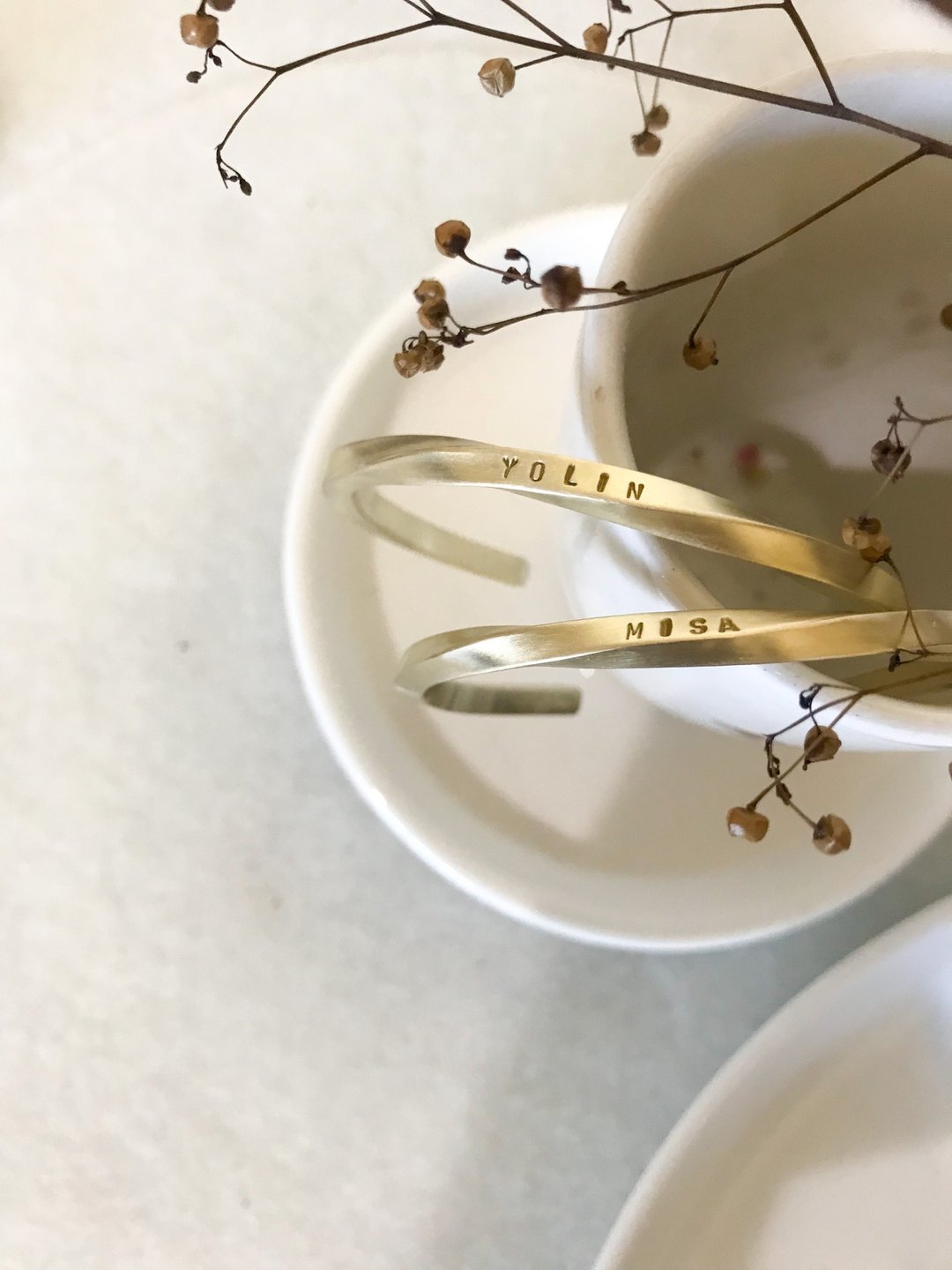 纪念-3.5mm扭转黄铜手环-刻字手环-情人-毕业礼物-老师礼物 - 手链/手环 - 铜/黄铜 金色