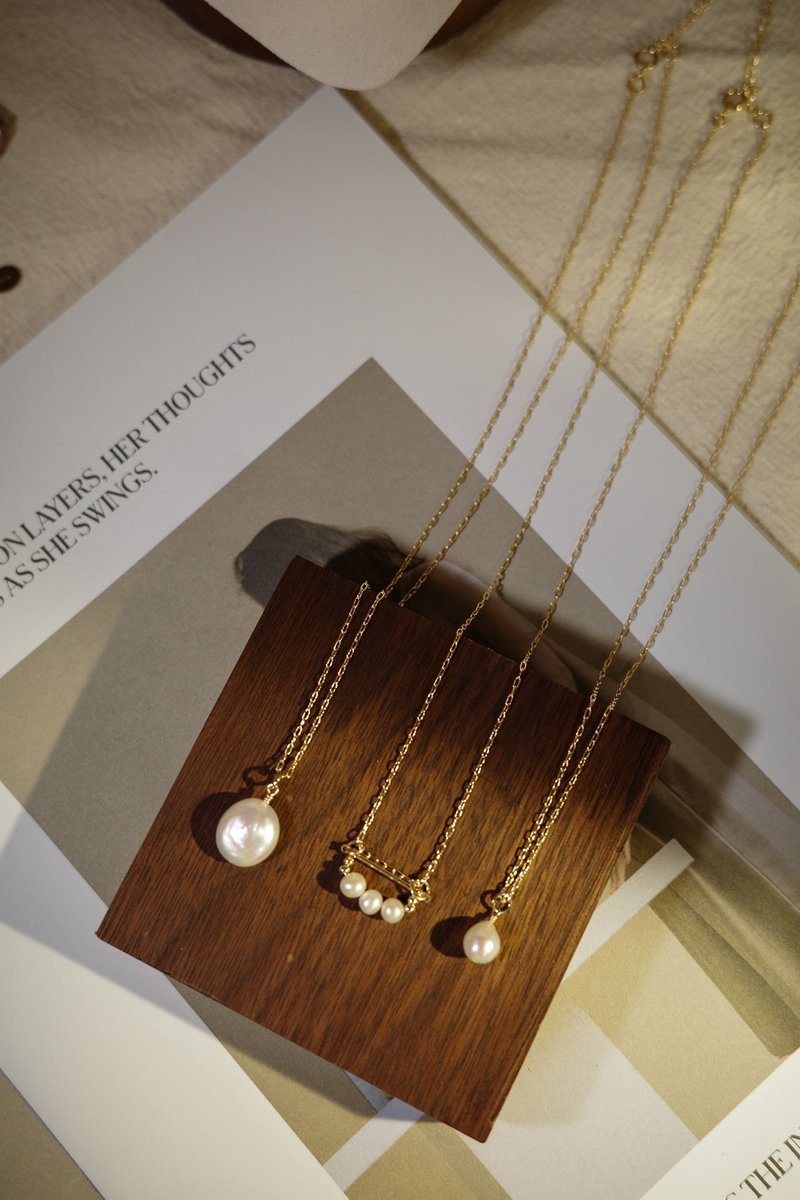 Classic 钮扣扁型珍珠项链 14Kgf - 项链 - 珍珠 白色