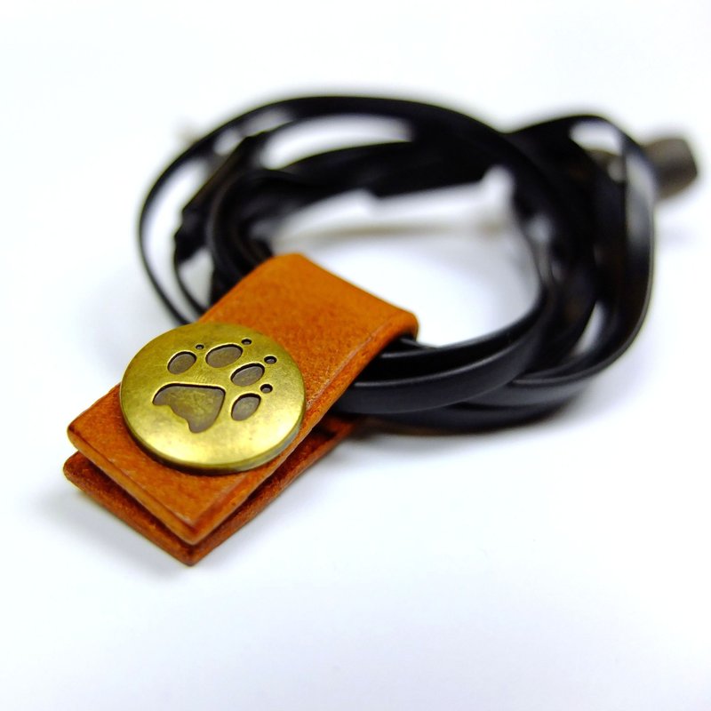 【DOZI皮革手作】造型耳机卷线器、集线器(三个200元)。皮革为染色制作，可自由配色 - 卷线器/电线收纳 - 真皮 多色