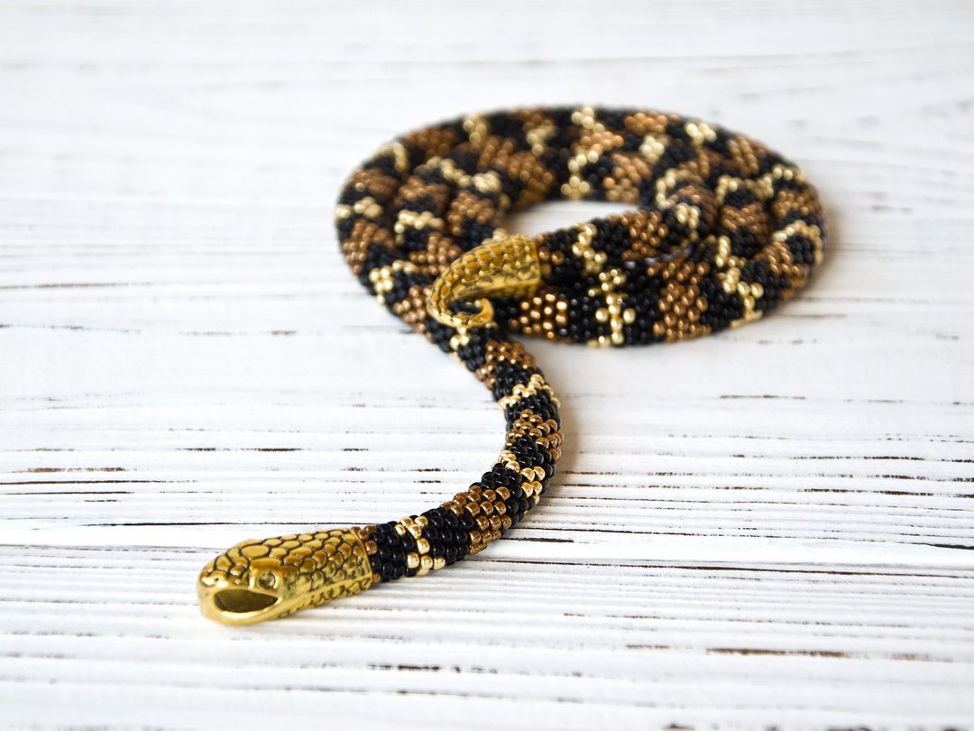 Brown snake necklace, Serpent choker, Ouroboros necklace, Snake choker - 项链 - 玻璃 咖啡色