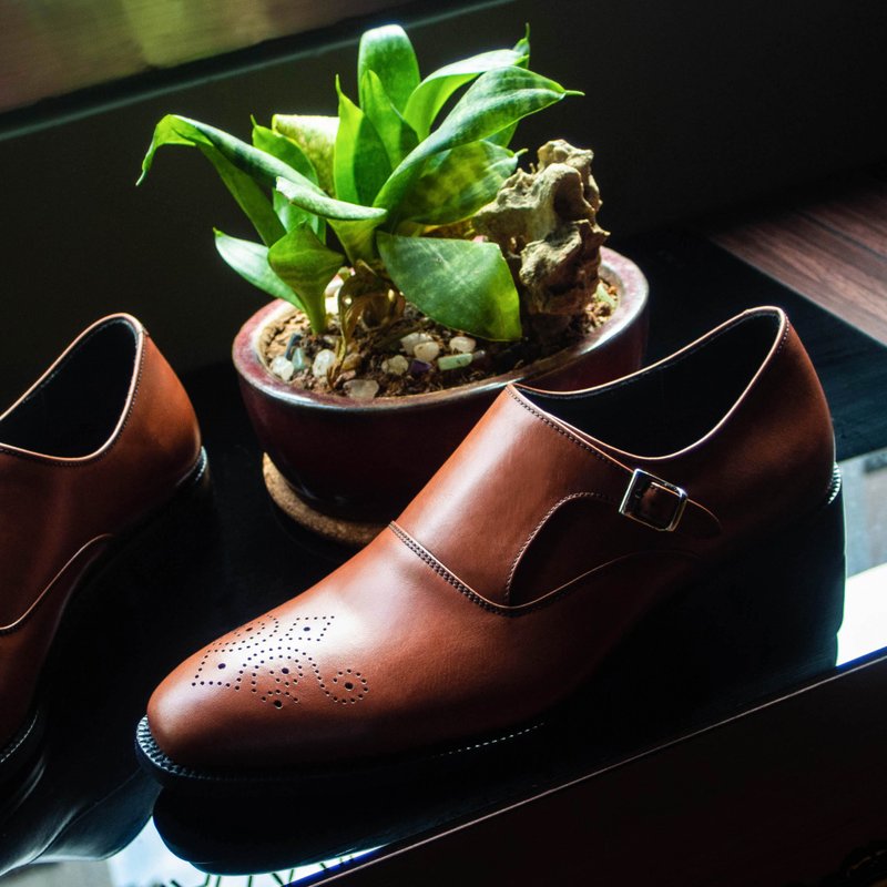 REGENT 单扣雕花孟克鞋-棕 / Medallion Single Monk Strap-Tan - 男款皮鞋 - 真皮 橘色