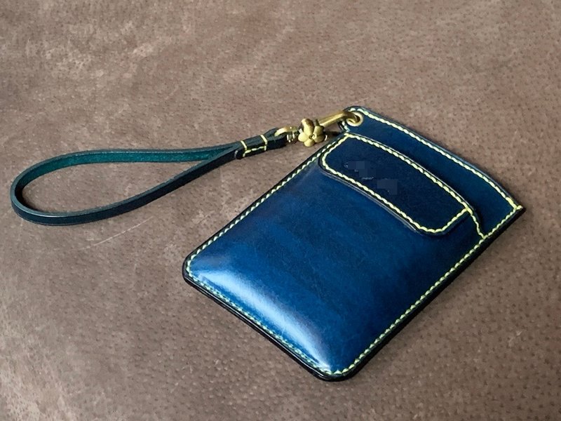 植鞣皮手作医师笔袋 护理师笔袋 含手腕皮绳 可定制颜色 印英文字 - 铅笔盒/笔袋 - 真皮 多色